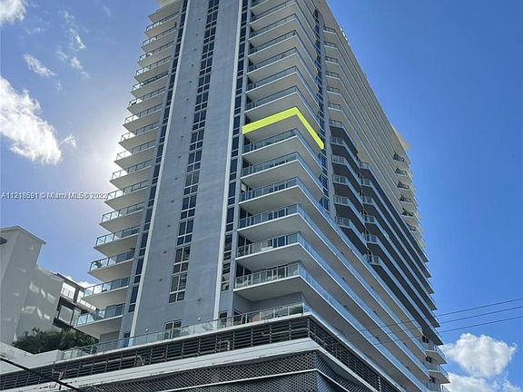 2nd image of 1010 SW 2nd Ave Unit 1204