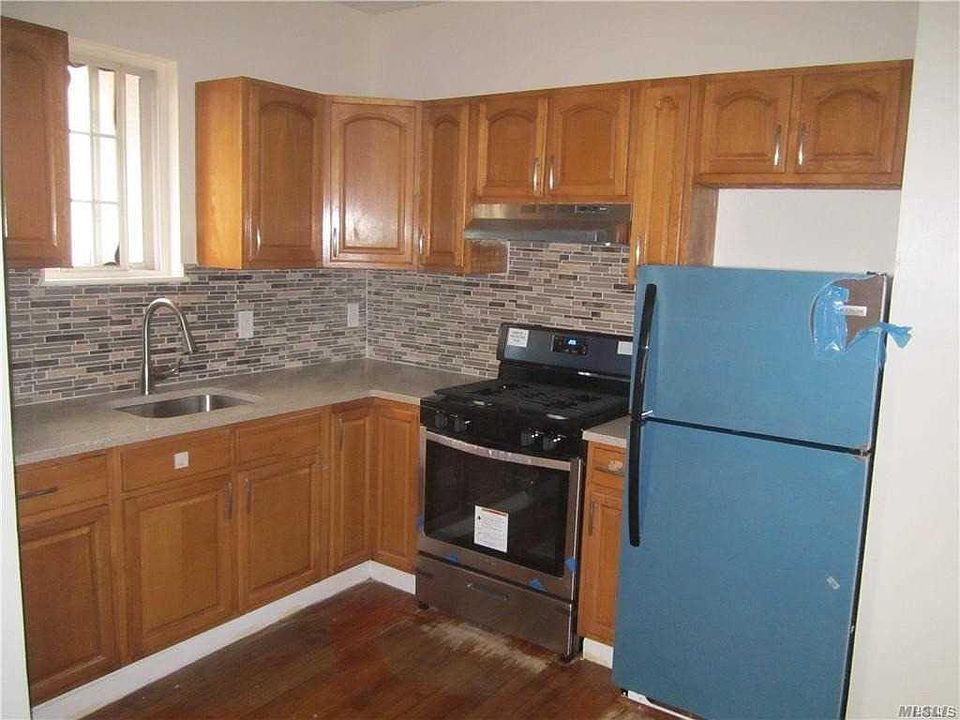 1st image of 2888 Wickham Ave