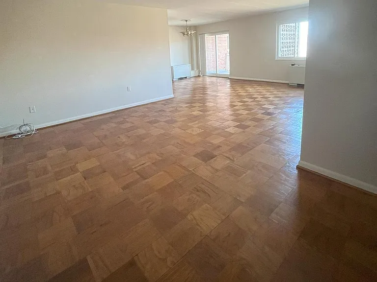 4800 Chevy Chase Dr #404 — Photo 5