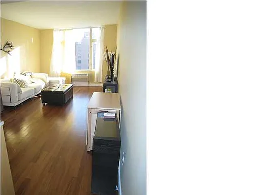Rented by Evans Real Estate | media 17