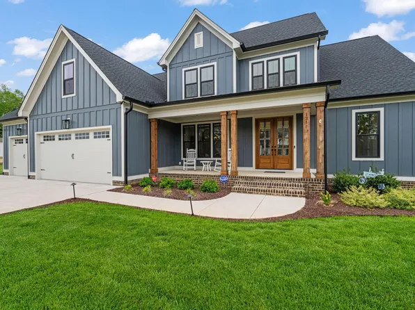 121 Lane Farms Way, Holly Springs, NC 27540