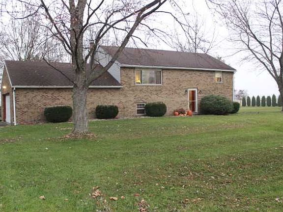 2nd image of 3320 Sandalwood Ave