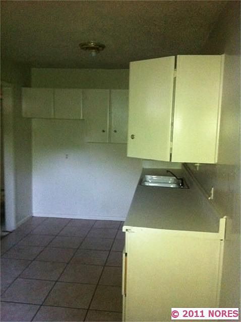 2nd image of 4304 N Hartford Ave