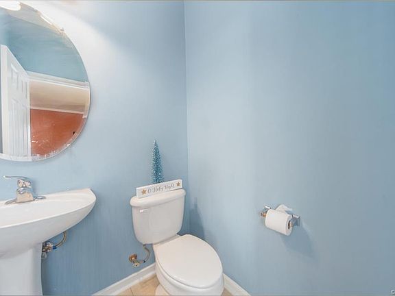 5th image of 9074 Sutlers Ln