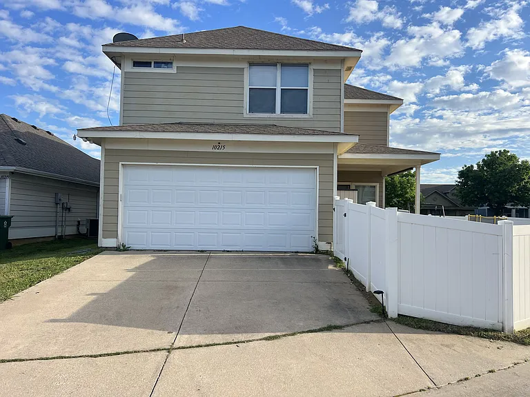 10215 Waterbury Dr — Photo 58