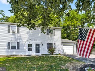 1141 Cloverton Dr, Columbia, PA 17512