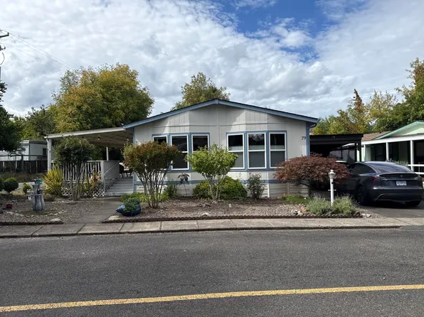 1055 N 5th St Unit 79, Jacksonville, OR 97530