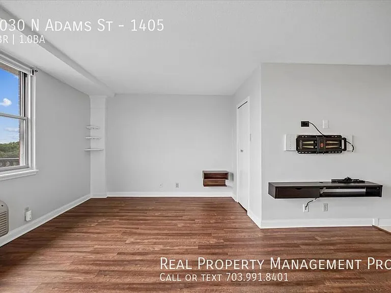 2030 N Adams St #1405 — Photo 10