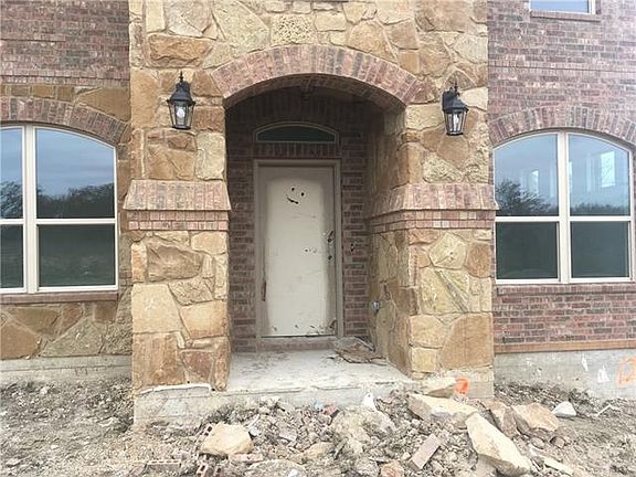 3rd image of 129 Meadow Wood Cv
