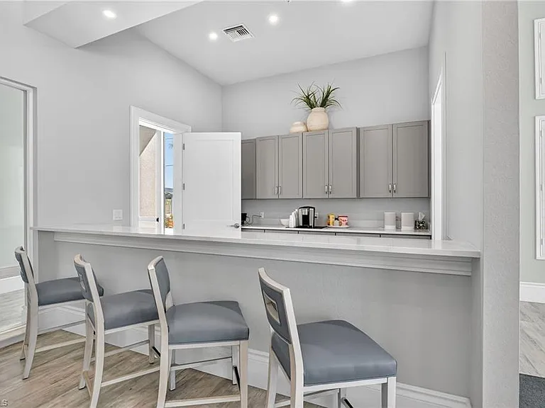 286 Indies Dr E #101 — Photo 26