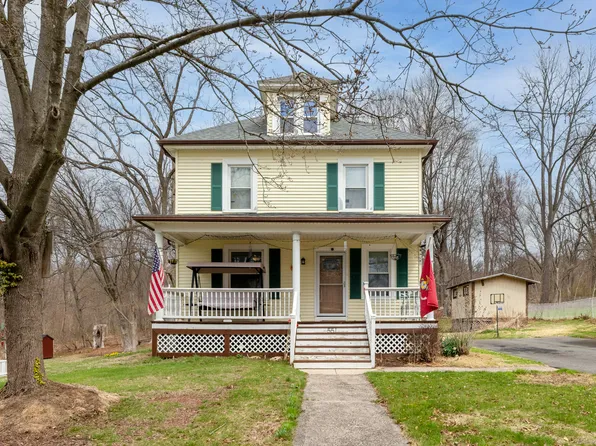 551 New Hanover Avenue, Meriden, CT 06451
