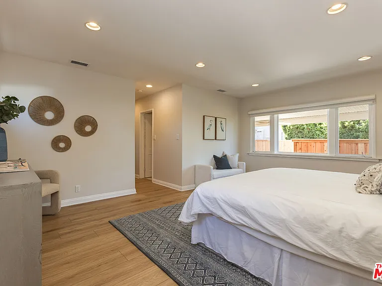 3544 Gardenia Ave — Photo 31