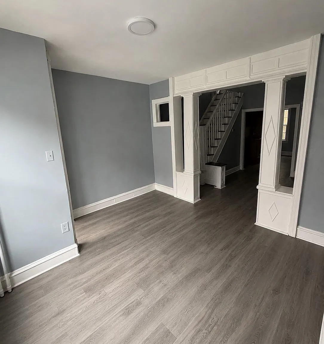 3 bed, 1.0 bath, 1064 sqft, $1,500 — Photo 3