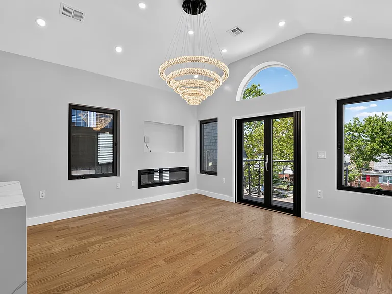 482 John F Kennedy Blvd #2 — Photo 4