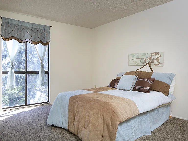 Prado Apartments — Photo 17