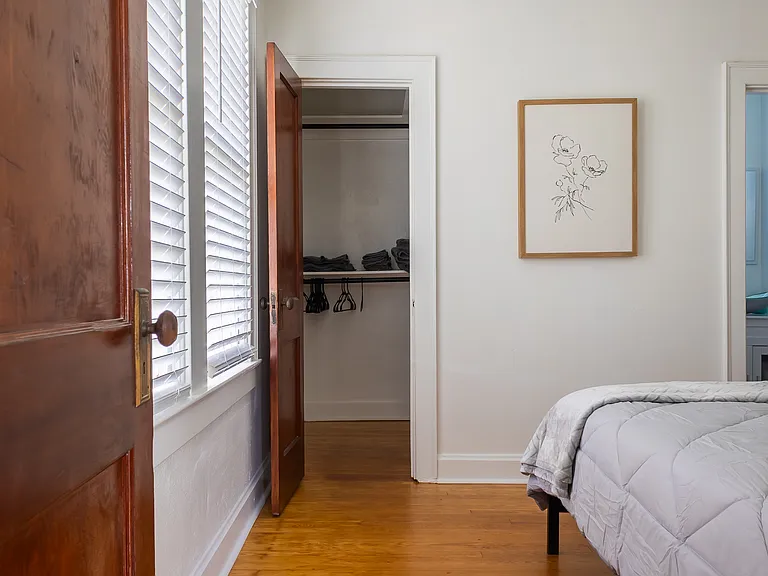 524 Hart St #2 — Photo 10