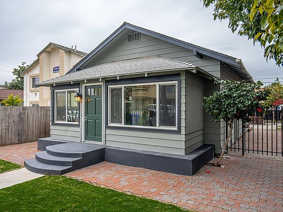 3rd image of 4146 46th St