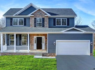 154 Springfield Dr, New Oxford, PA 17350