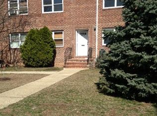 20405 35th Ave #B, Bayside, NY 11361