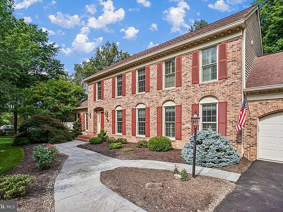 2nd image of 7606 Rustle Ridge Ct