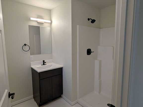 4th image of 407 S 8th St