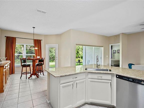 5th image of 2958 Oak Hammock Ct