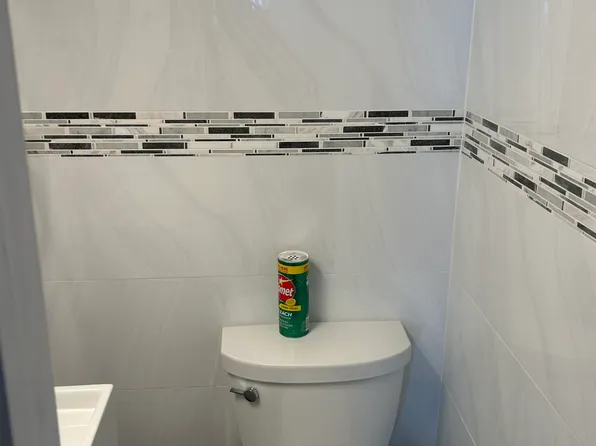 942 East 85th Street image 10 of 12