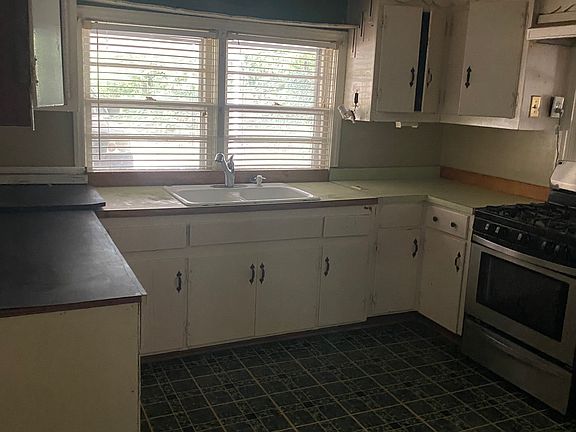4th image of 73 Dogwood Way