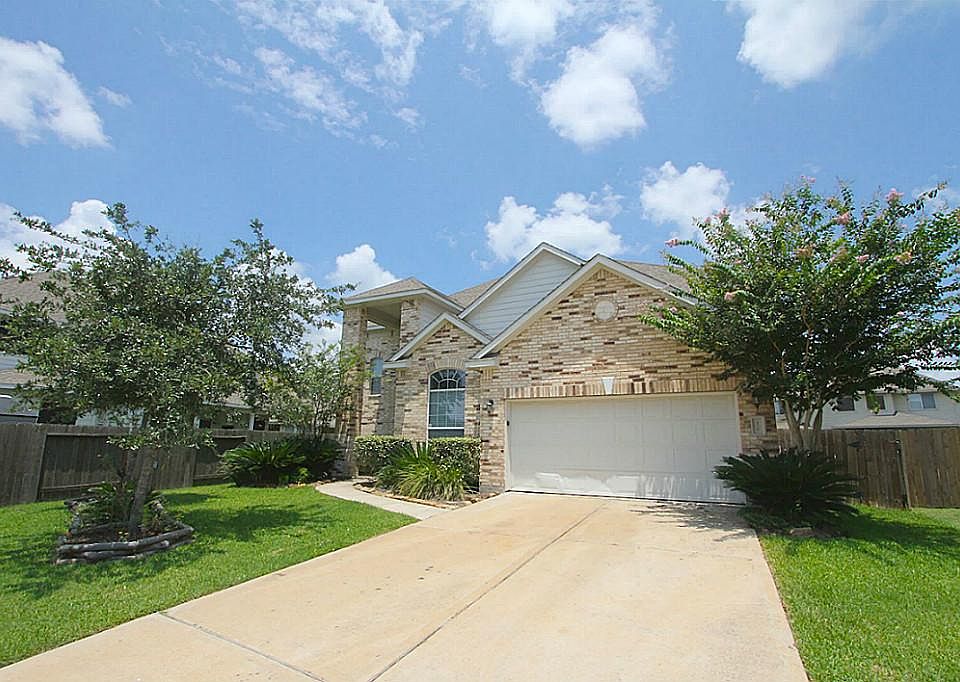 1st image of 476 Magnolia Xing