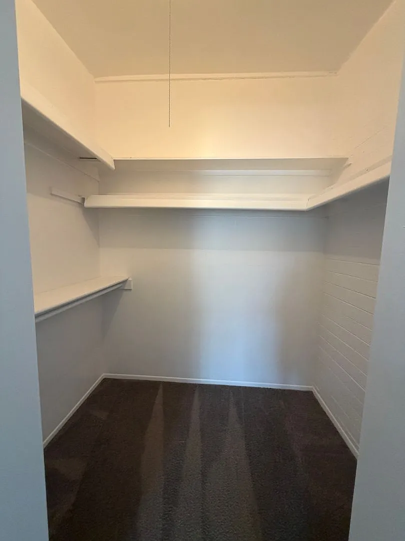 Park Plaza Condos — Photo 3