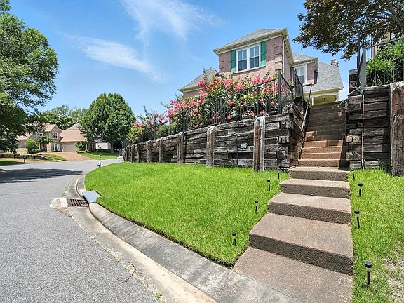 3rd image of 1268 Winter Springs Ln