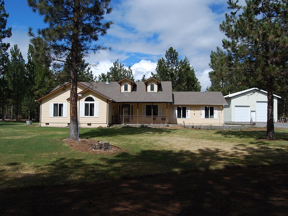 1839 sqft 3 Bed 2 Bath Home