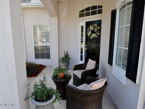 4th image of 673 Lake Stone Cir