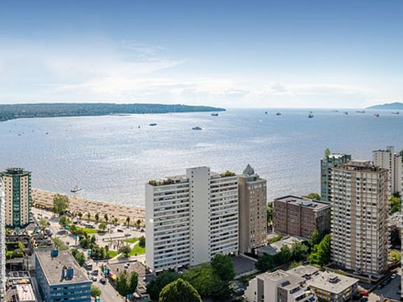 4th image of 1763 Comox St #1519080