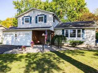 405 Ripplebrook Ln, Minoa, NY 13116