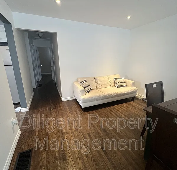 596 Garside Dr — Photo 6