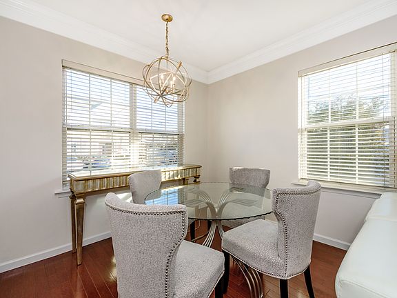 4th image of 67 Wexford Ln