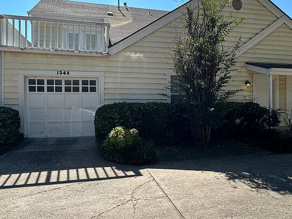 4th image of 1338 E 58th St #1348