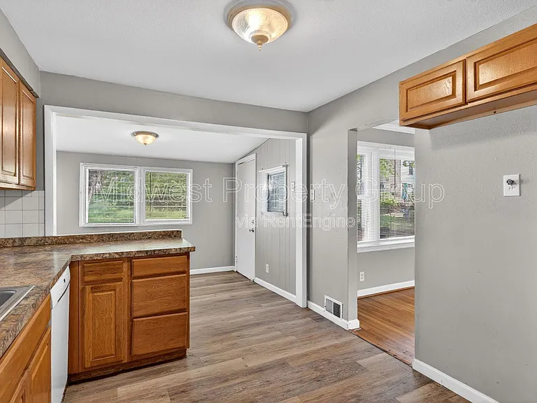 1223 Rapid Dr — Photo 5