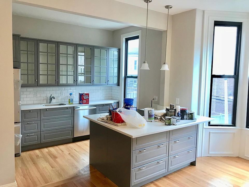 1st image of 163 W Newton St #2F