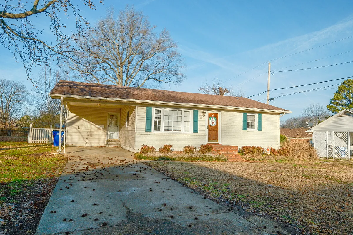 Building Photo - 107 Edgewood St