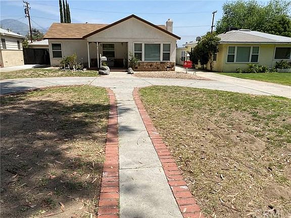 2nd image of 2855 Valencia Ave