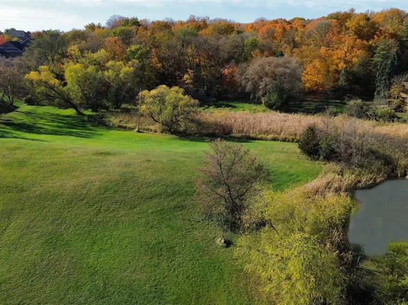 6225 Vicksburg Ln N, Maple Grove, MN 55311