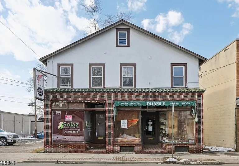 66 N Washington Ave #1 — Photo 1