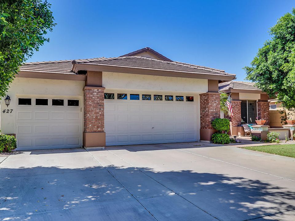 2nd image of 427 W Knight Ln