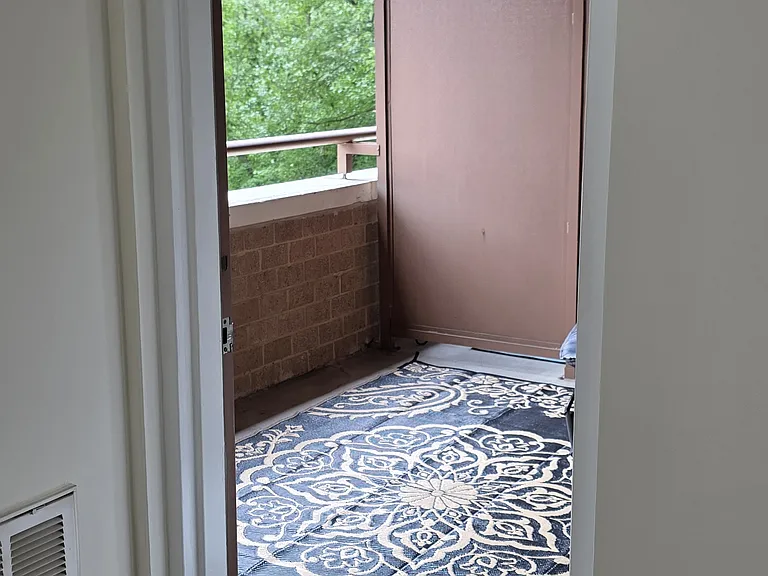 10101 Grosvenor Pl #520 — Photo 19