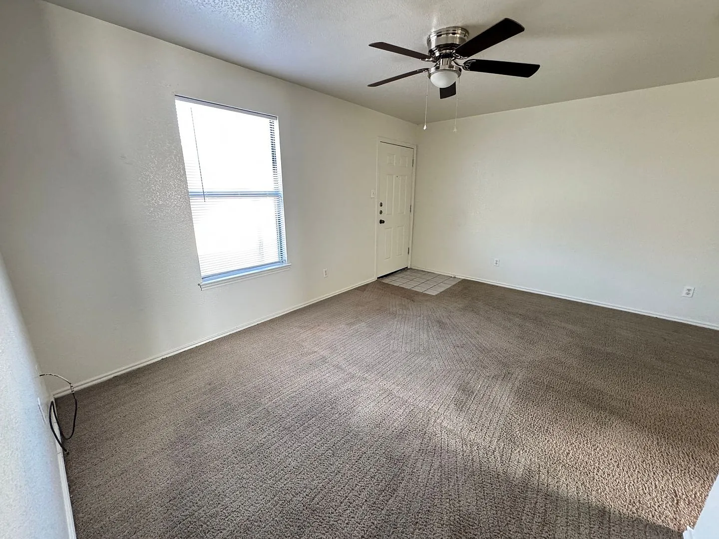 1904 Windward Dr — Photo 4