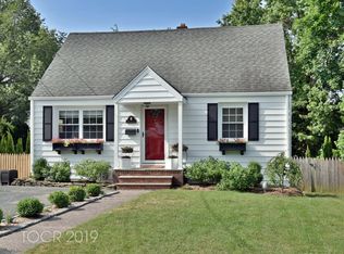 370 Litchfield St, Ridgewood, NJ 07450