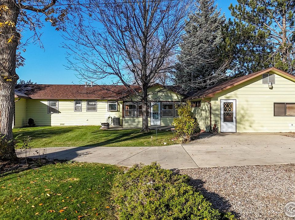 1st image of 1253 Riverview Dr