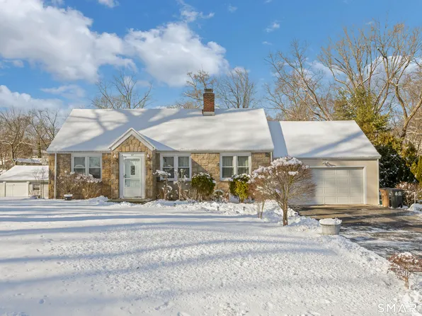 27 Glendale Circle, Stamford, CT 06906